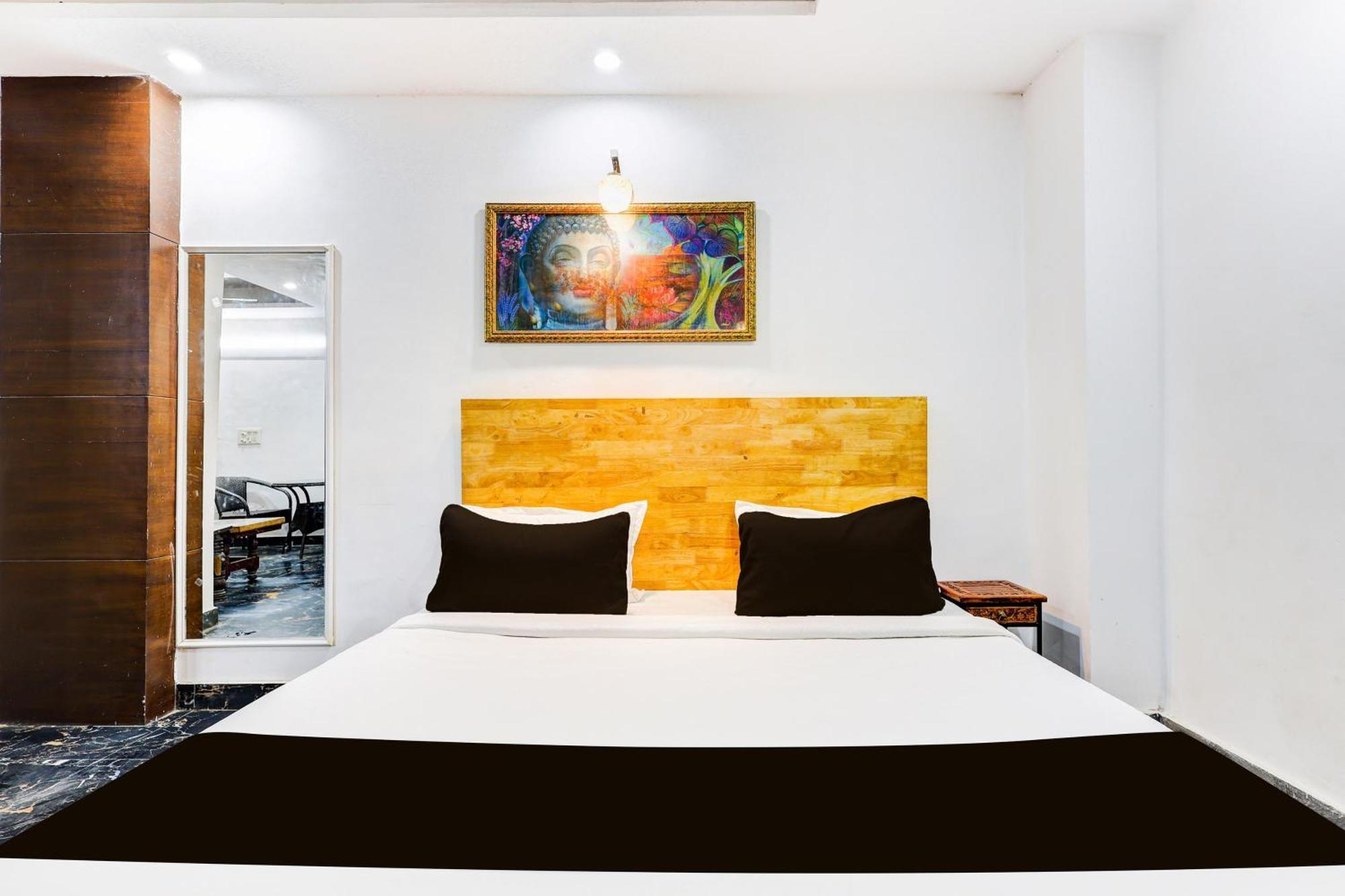 Hotel O Hari Nagar Ashram New Delhi Buitenkant foto