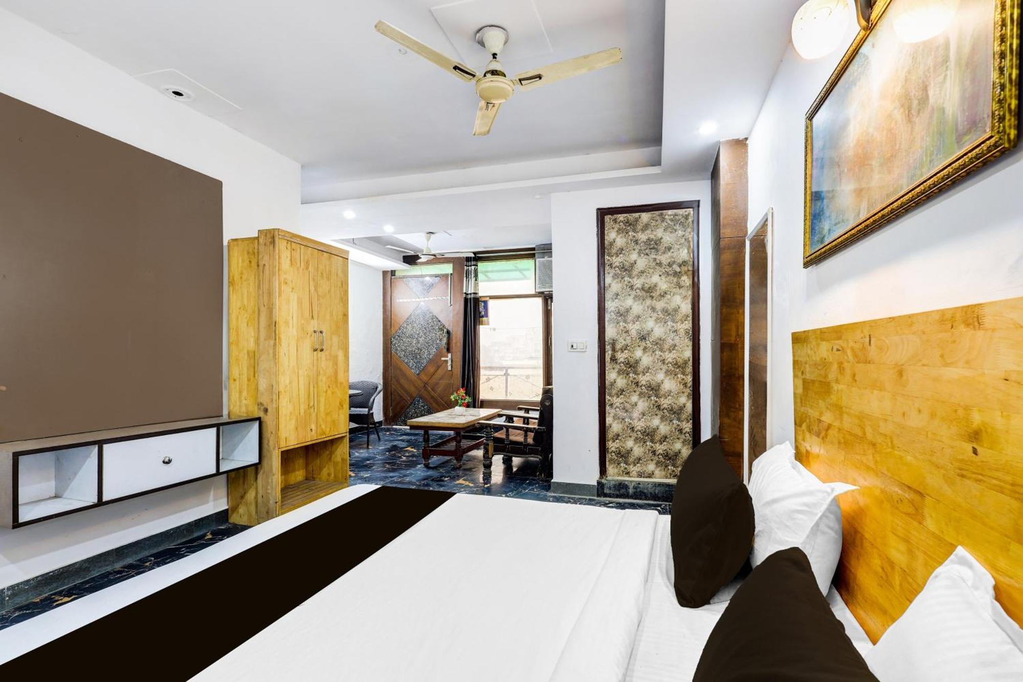 Hotel O Hari Nagar Ashram New Delhi Buitenkant foto