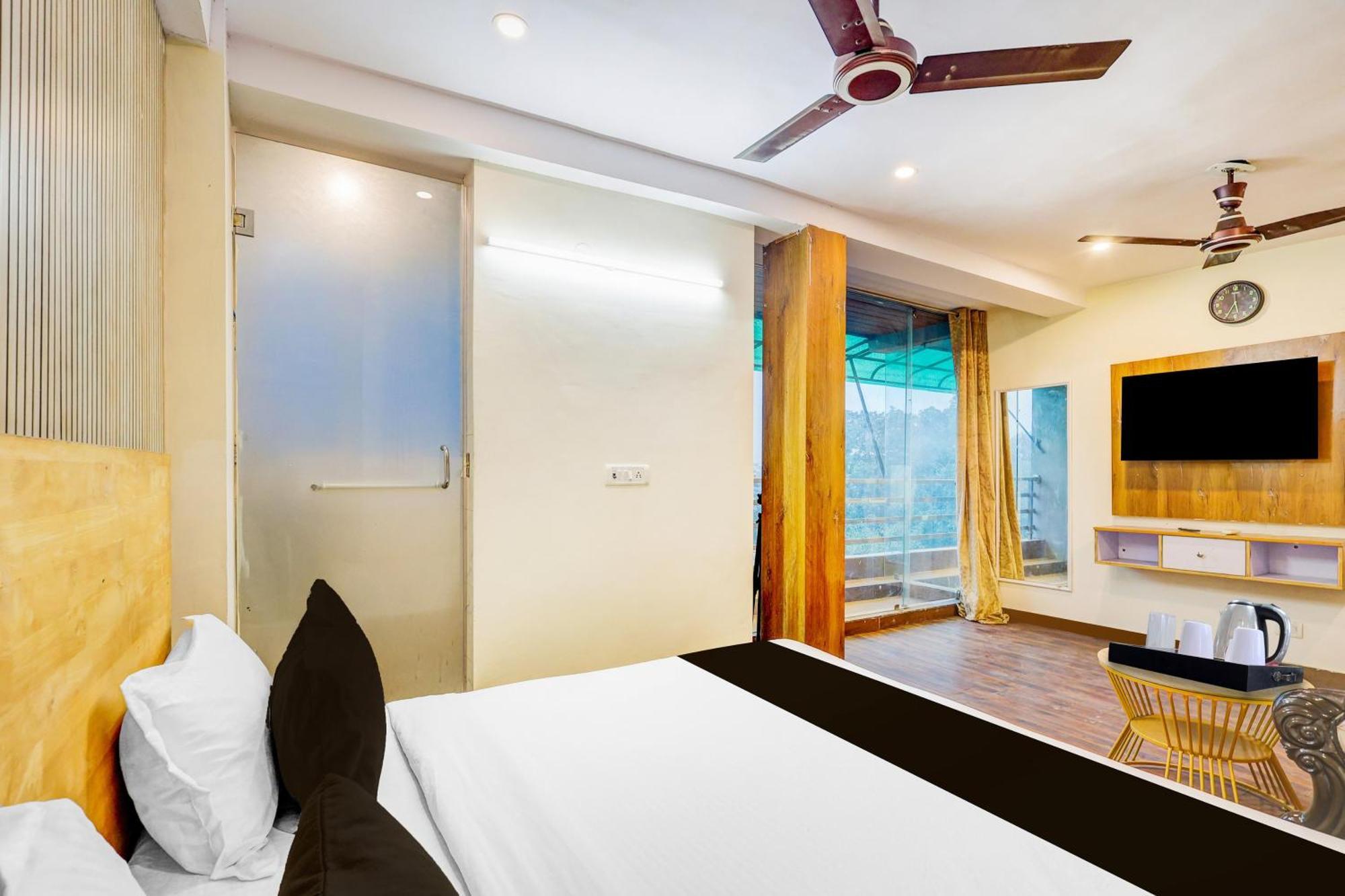 Hotel O Hari Nagar Ashram New Delhi Buitenkant foto