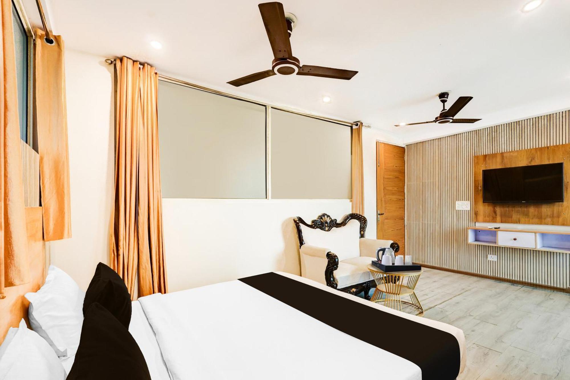 Hotel O Hari Nagar Ashram New Delhi Buitenkant foto