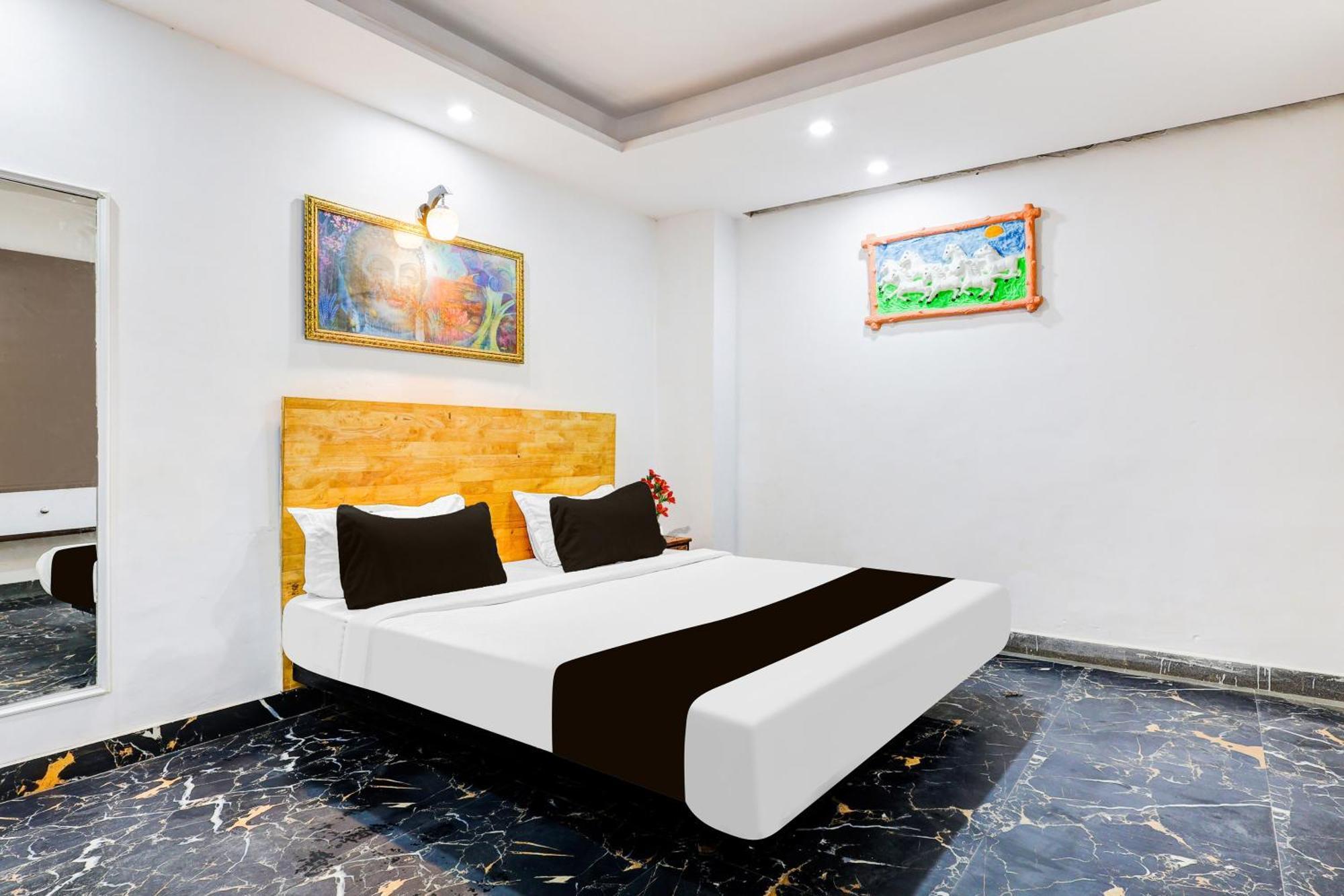 Hotel O Hari Nagar Ashram New Delhi Buitenkant foto